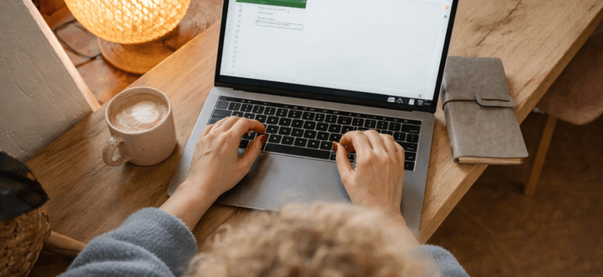 ожидания сталкиваются с реальностью работы на ноутбуке по заработку
